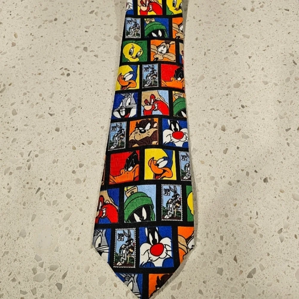 Looney Tunes 1997 Stamp Collection Cartoon Character Neck Tie